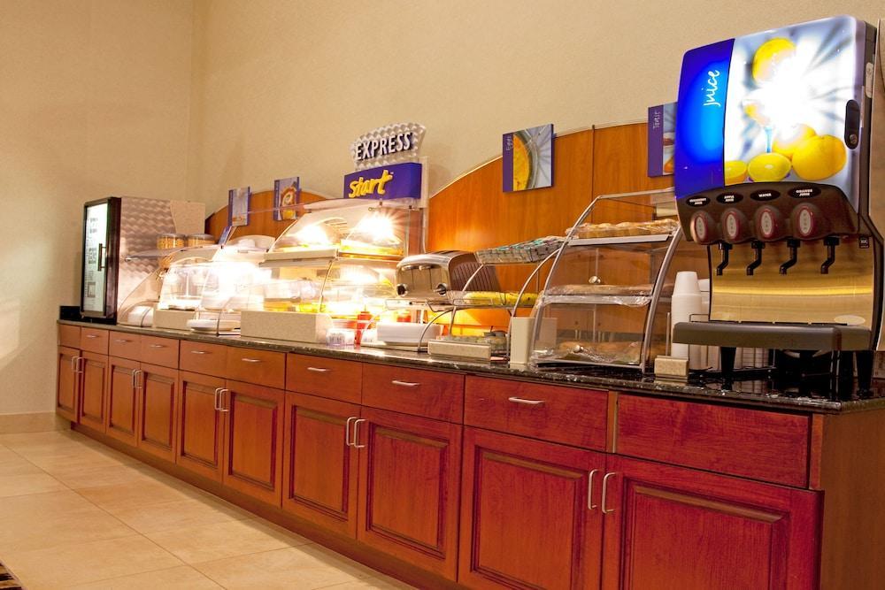 Holiday Inn Express Hotel & Suites Jacksonville North-Fernandina By Ihg Юлі Екстер'єр фото