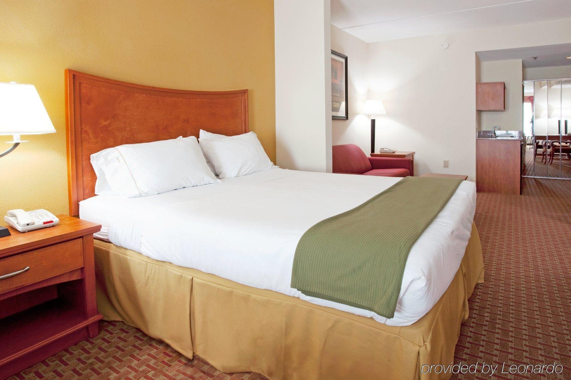 Holiday Inn Express Hotel & Suites Jacksonville North-Fernandina By Ihg Юлі Номер фото