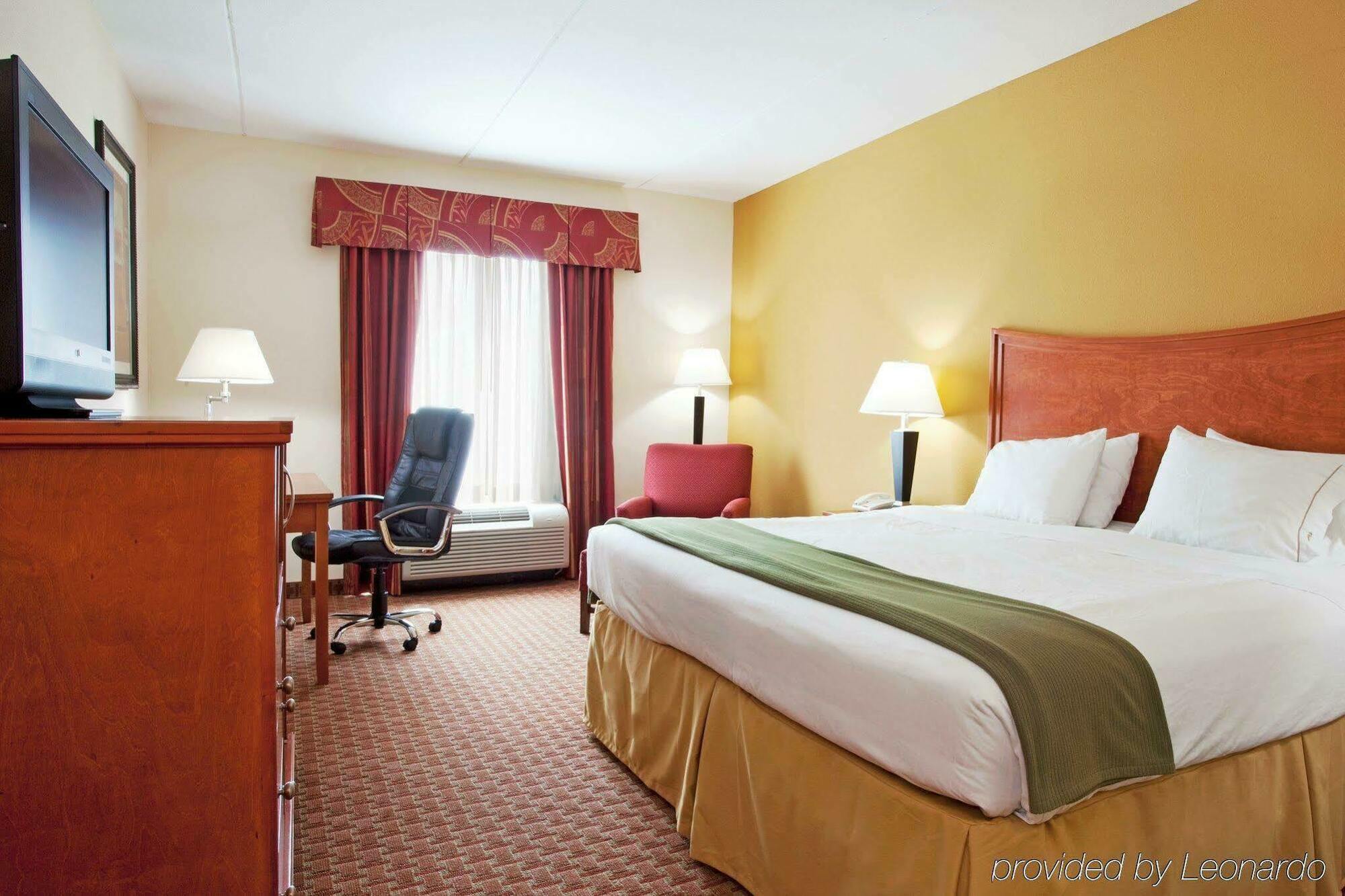 Holiday Inn Express Hotel & Suites Jacksonville North-Fernandina By Ihg Юлі Номер фото