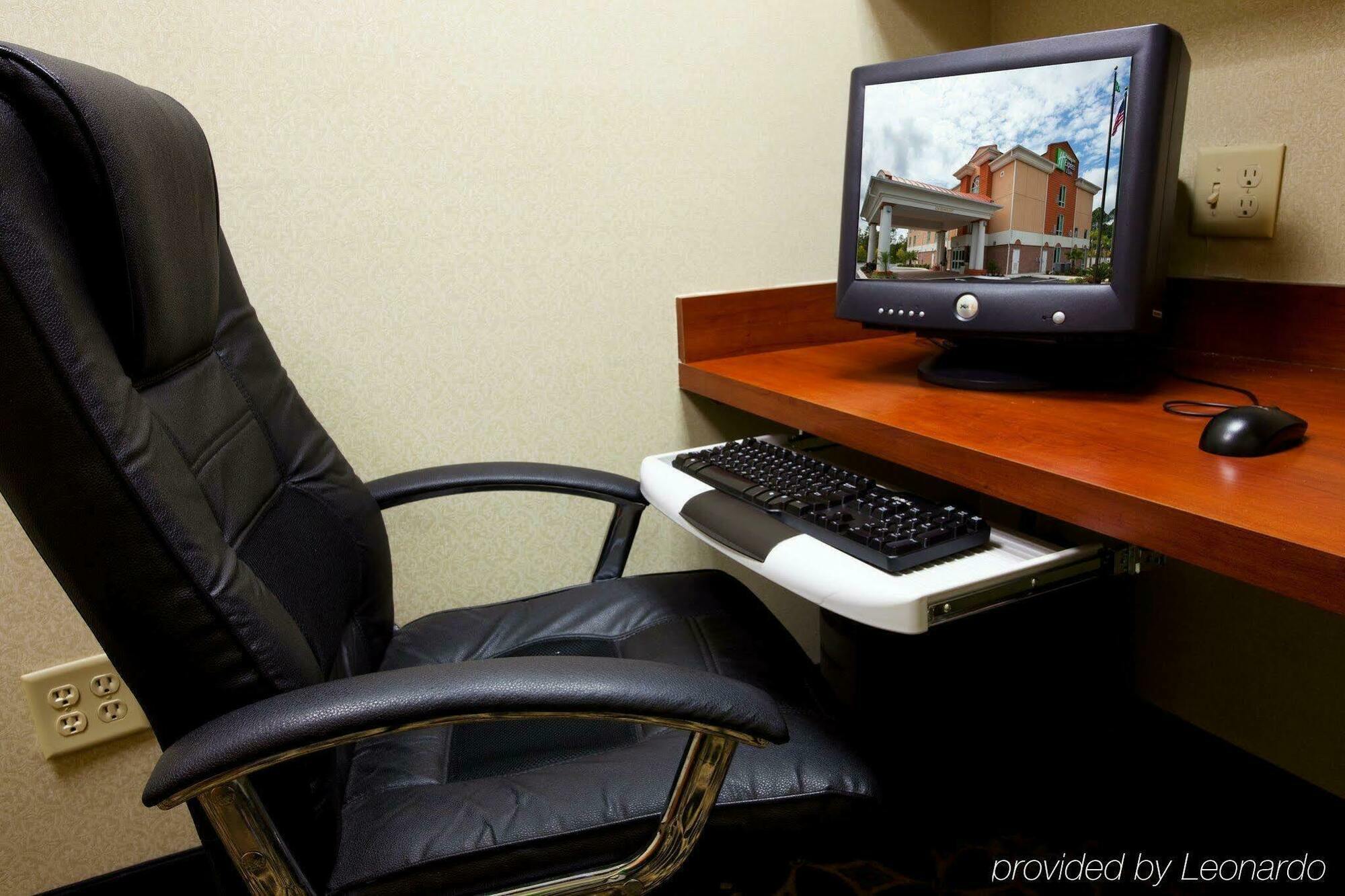 Holiday Inn Express Hotel & Suites Jacksonville North-Fernandina By Ihg Юлі Екстер'єр фото
